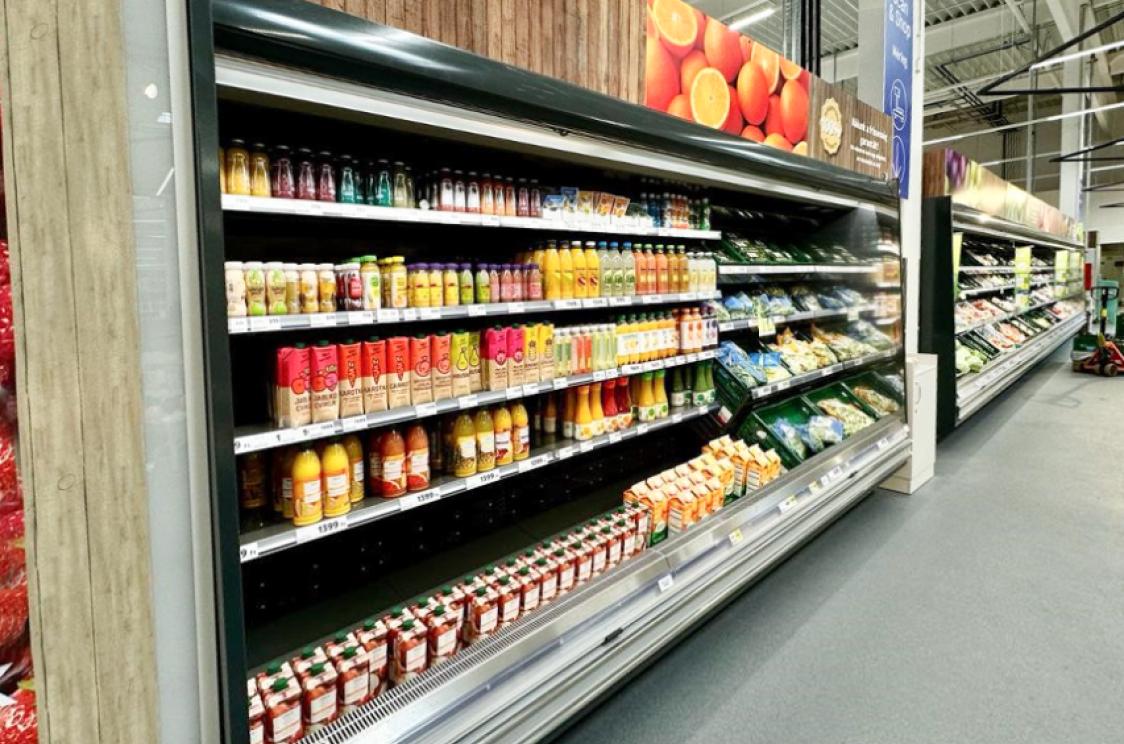 Tesco_Sopron_Hungary_Lion2_3.jpg